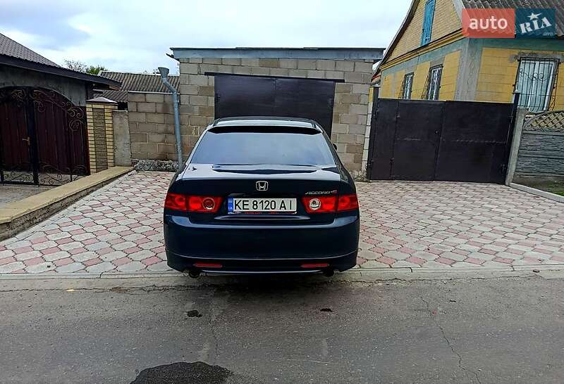 Седан Honda Accord 2004 в Дніпрі