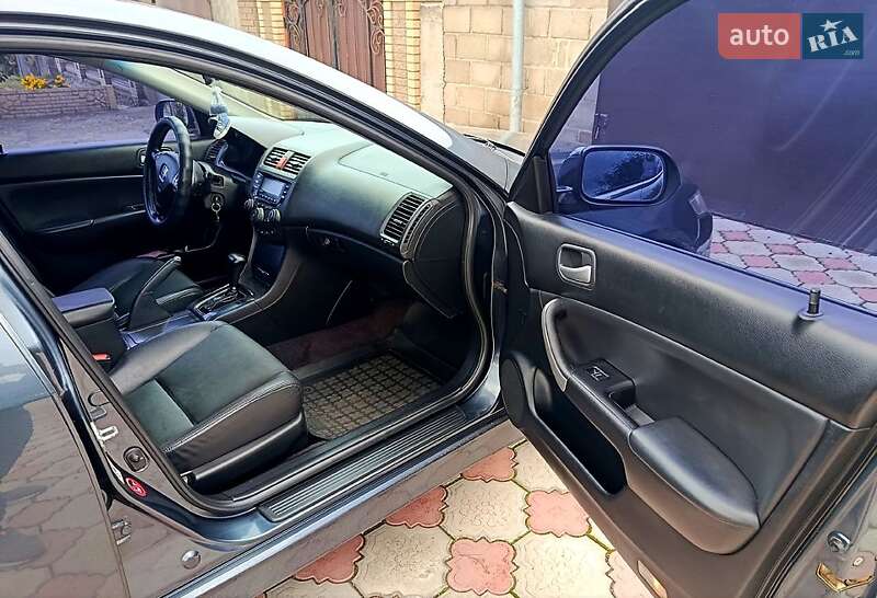 Седан Honda Accord 2004 в Дніпрі