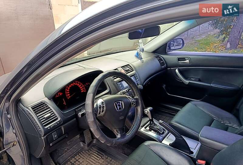 Седан Honda Accord 2004 в Дніпрі