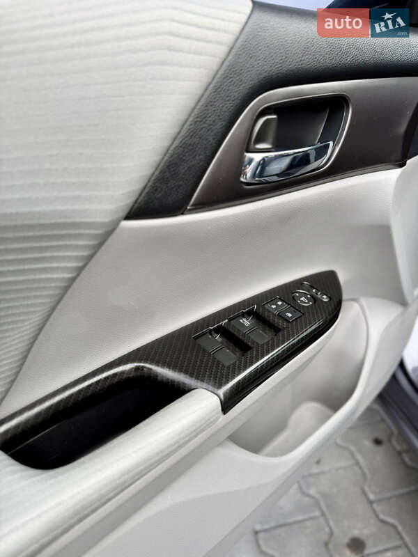 Седан Honda Accord 2014 в Виннице