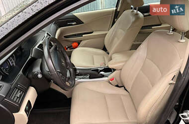 Седан Honda Accord 2013 в  фото 4 Седан Honda Accord 2013 в