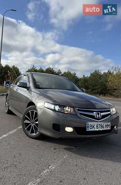 Седан Honda Accord 2007 в  фото 8 Седан Honda Accord 2007 в