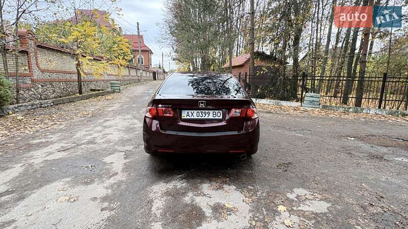 Седан Honda Accord 2010 в Харькове