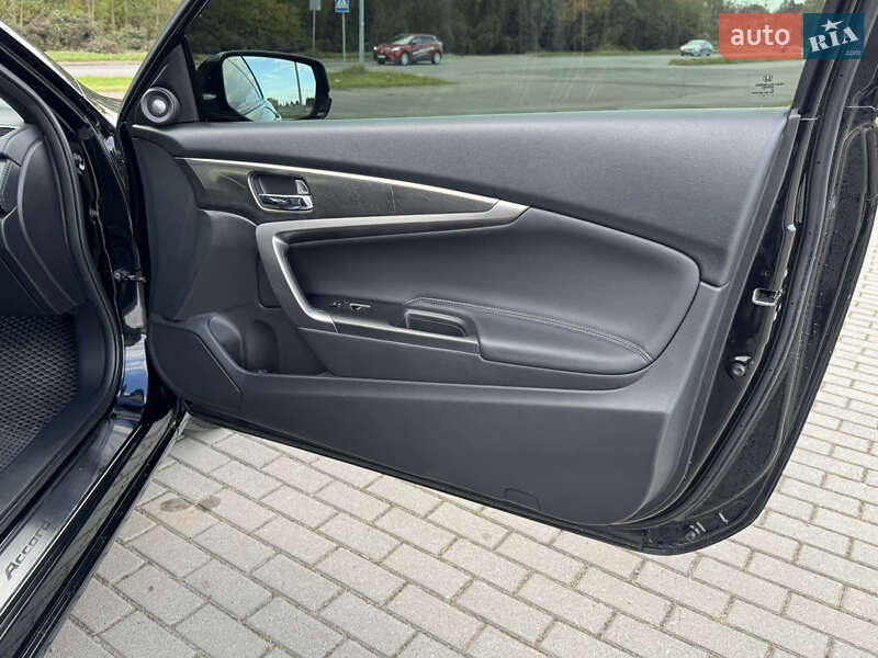 Купе Honda Accord 2017 в Львове фото 12 Купе Honda Accord 2017 в Львове