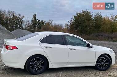 Седан Honda Accord 2011 в  фото 2 Седан Honda Accord 2011 в