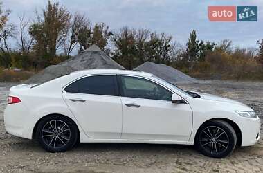 Седан Honda Accord 2011 в  фото 11 Седан Honda Accord 2011 в