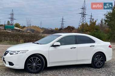 Седан Honda Accord 2011 в  фото 16 Седан Honda Accord 2011 в