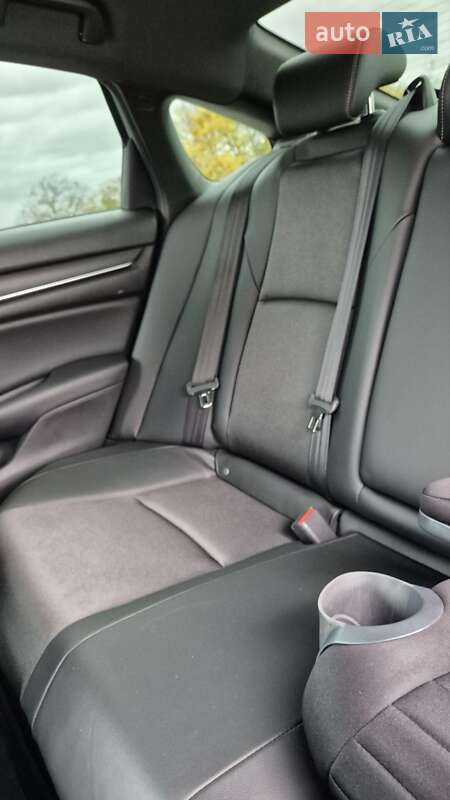 Седан Honda Accord 2022 в Киеве фото 41 Седан Honda Accord 2022 в Киеве