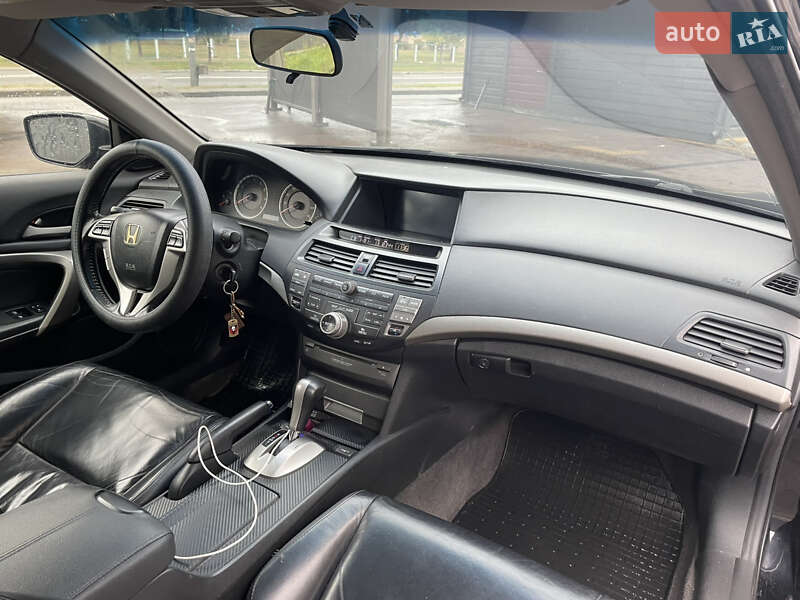 Купе Honda Accord 2008 в Києві фото 16 Купе Honda Accord 2008 в Києві