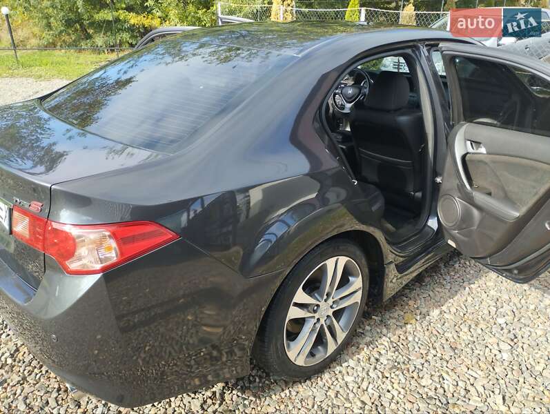 Седан Honda Accord 2012 в Первомайську