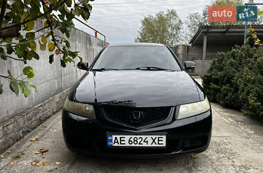 Седан Honda Accord 2004 в  фото 6 Седан Honda Accord 2004 в