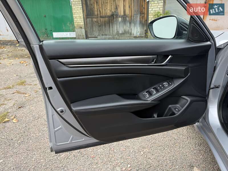 Седан Honda Accord 2022 в Киеве
