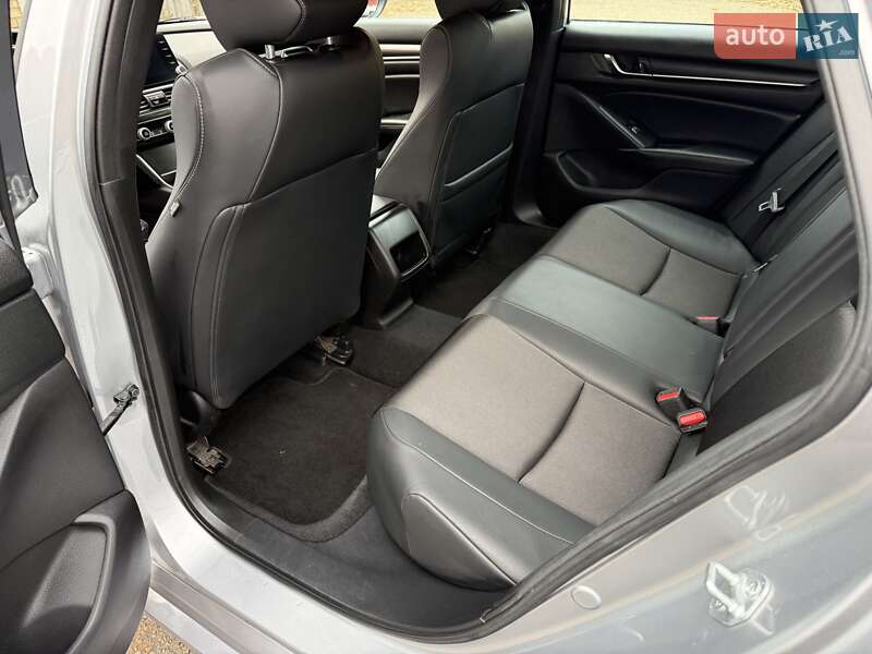 Седан Honda Accord 2022 в Киеве