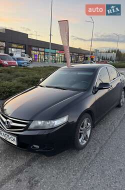 Седан Honda Accord 2008 в  фото 3 Седан Honda Accord 2008 в