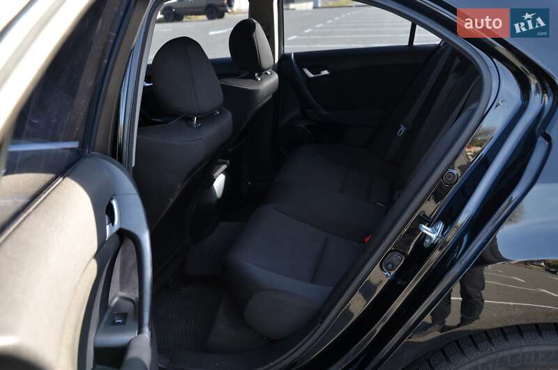 Седан Honda Accord 2012 в Киеве фото 29 Седан Honda Accord 2012 в Киеве