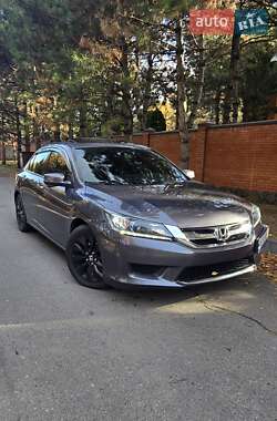 Седан Honda Accord 2015 в Дніпрі