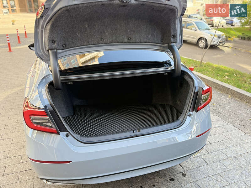 Седан Honda Accord 2022 в Киеве фото 36 Седан Honda Accord 2022 в Киеве