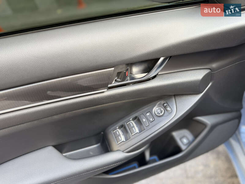 Седан Honda Accord 2022 в Киеве фото 45 Седан Honda Accord 2022 в Киеве