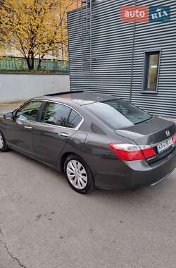Седан Honda Accord 2014 в Києві