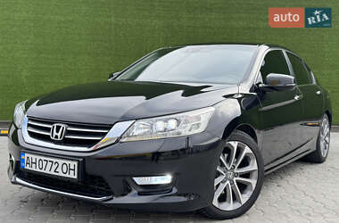 Седан Honda Accord 2013 в Киеве