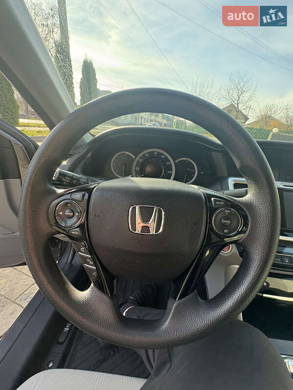 Седан Honda Accord 2017 в Івано-Франківську