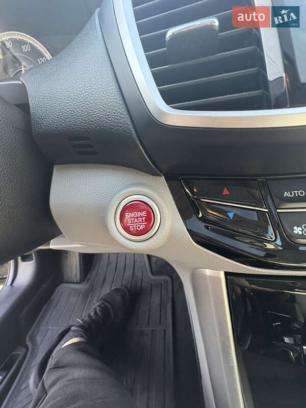 Седан Honda Accord 2017 в Івано-Франківську