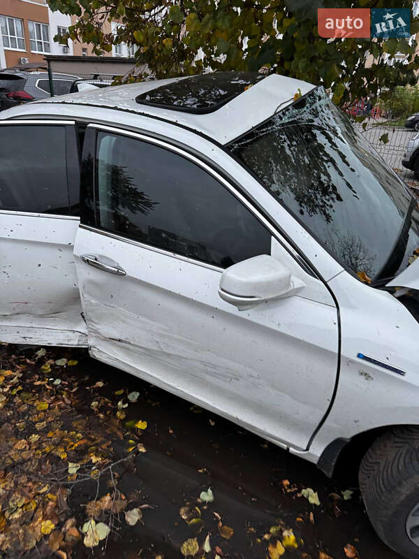 Седан Honda Accord 2015 в Киеве