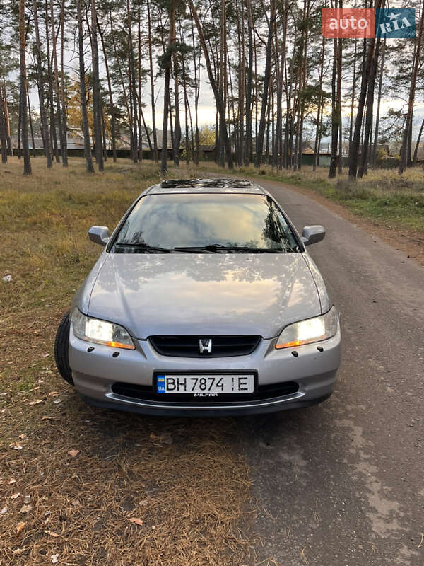 Купе Honda Accord 2000 в Чернигове фото 2 Купе Honda Accord 2000 в Чернигове