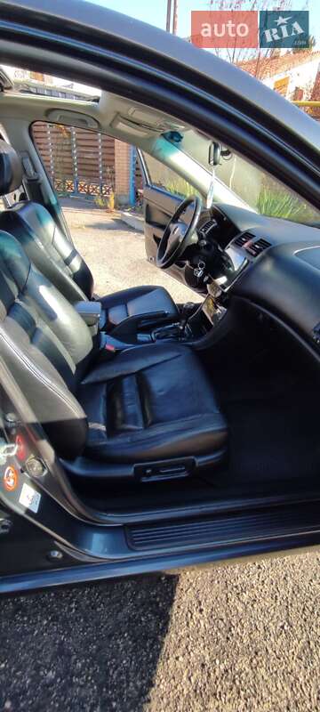 Седан Honda Accord 2005 в Дніпрі