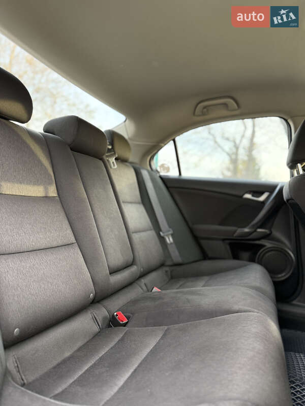 Седан Honda Accord 2008 в Обухове