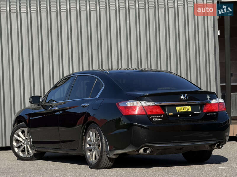 Седан Honda Accord 2015 в Киеве