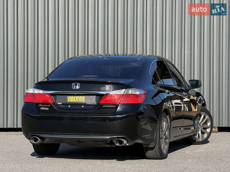 Седан Honda Accord 2015 в Киеве