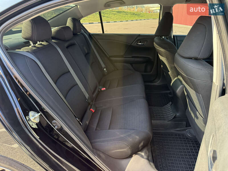 Седан Honda Accord 2015 в Киеве