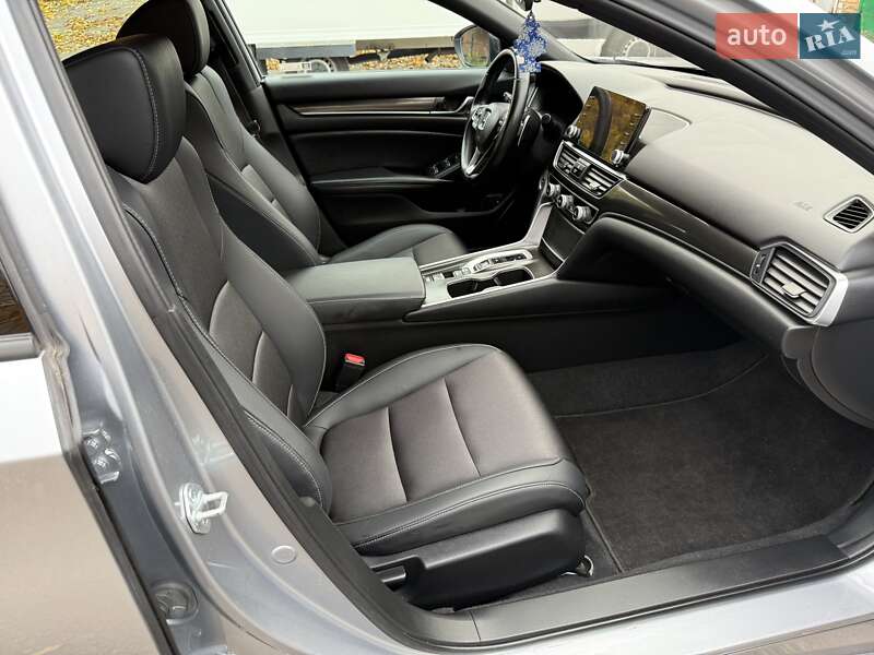 Седан Honda Accord 2022 в Киеве