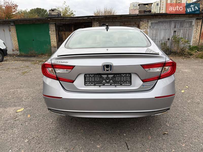 Седан Honda Accord 2022 в Киеве