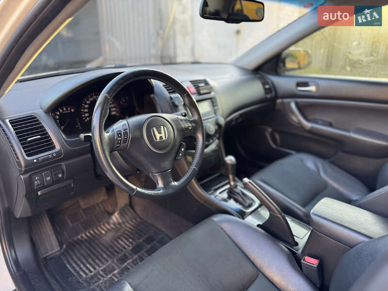 Седан Honda Accord 2007 в Киеве