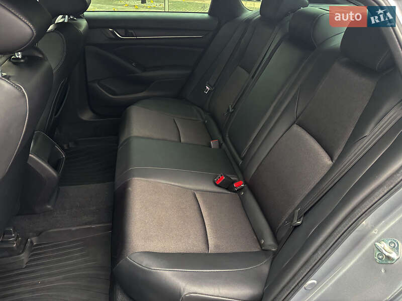 Седан Honda Accord 2022 в Киеве