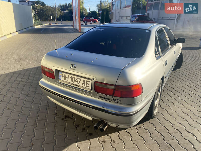 Седан Honda Accord 1995 в Одессе