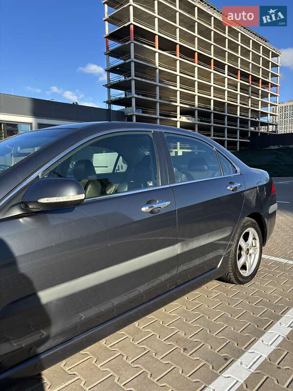 Седан Honda Accord 2004 в Києві