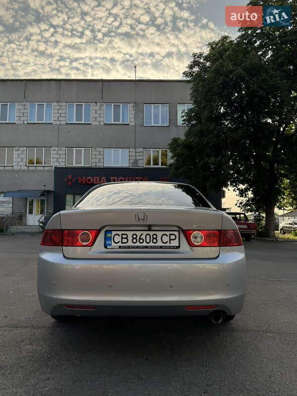 Седан Honda Accord 2003 в Чернигове
