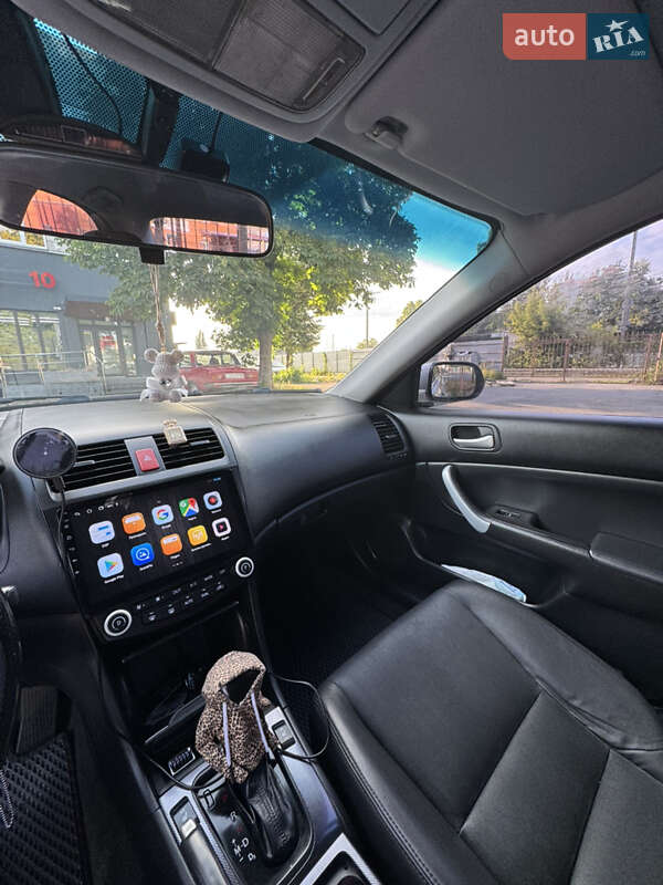 Седан Honda Accord 2003 в Чернигове