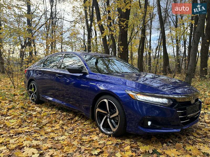 Седан Honda Accord 2022 в Білогородці