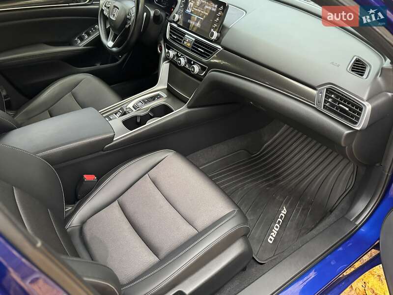 Седан Honda Accord 2022 в Білогородці