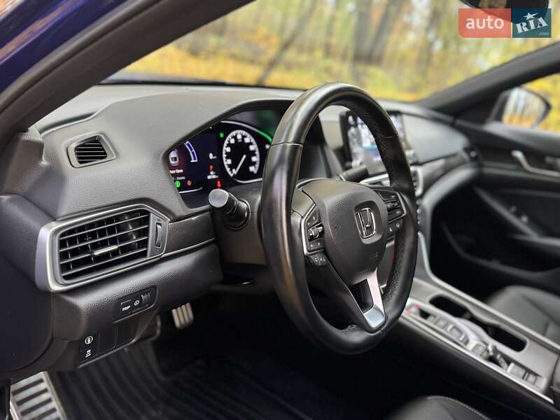 Седан Honda Accord 2022 в Білогородці