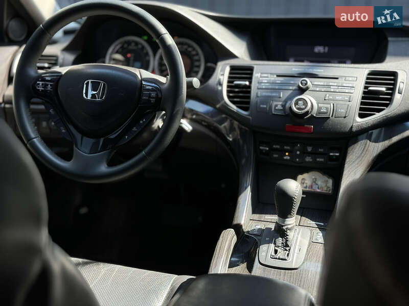 Седан Honda Accord 2008 в Киеве