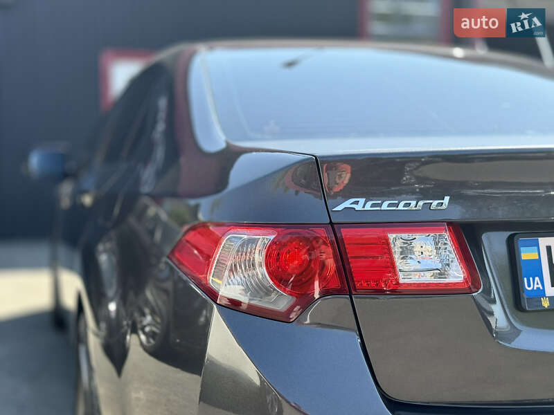 Седан Honda Accord 2008 в Киеве