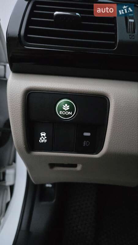 Седан Honda Accord 2017 в Киеве