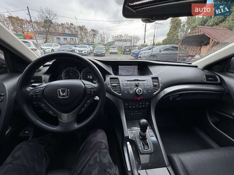 Седан Honda Accord 2012 в Виннице