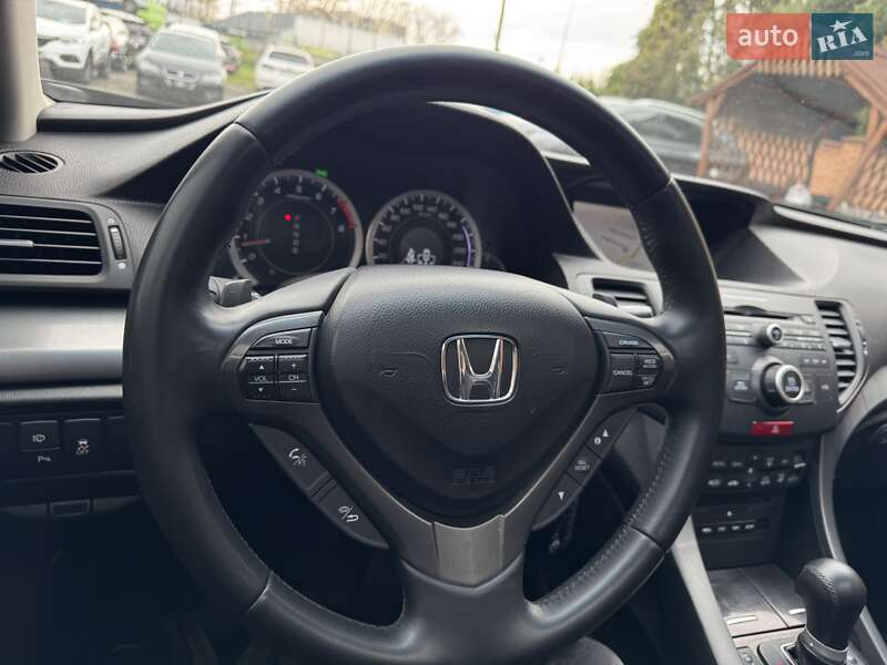 Седан Honda Accord 2012 в Виннице