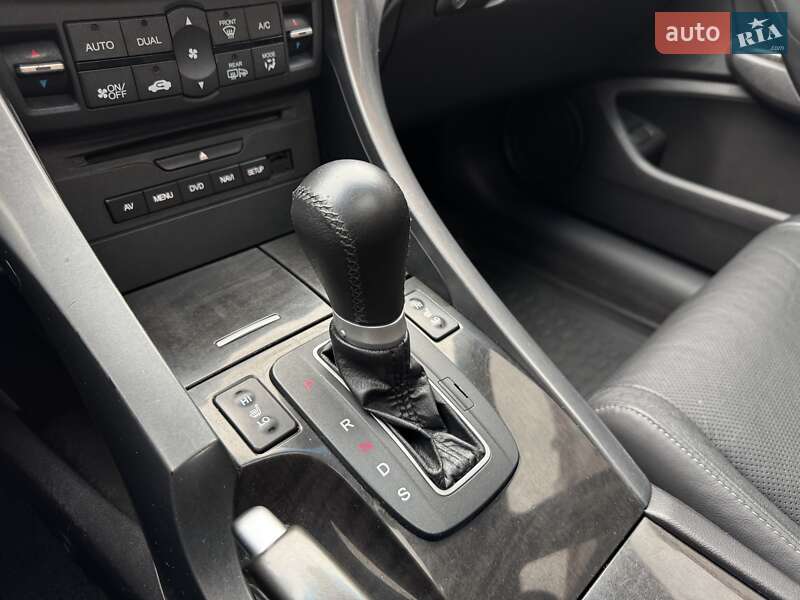 Седан Honda Accord 2012 в Виннице